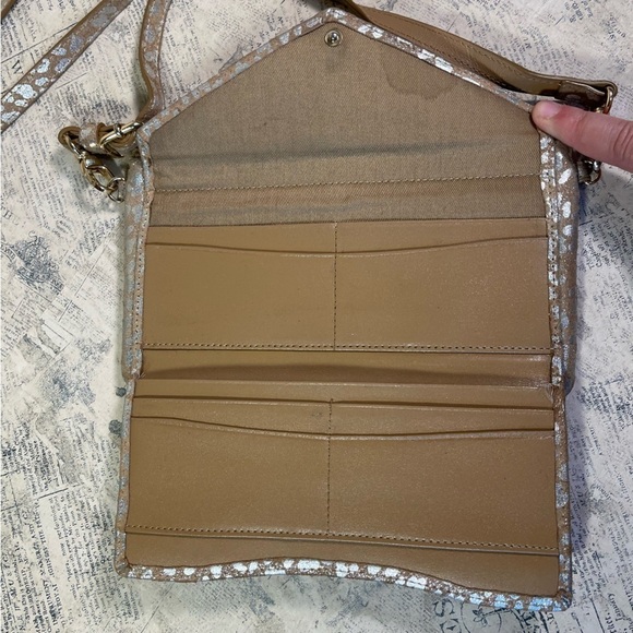 LODIS Metallic Leopard Print Leather Crossbody Wallet Bag - Picture 9 of 14